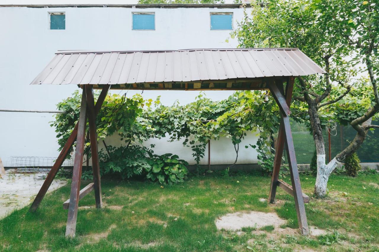 Casa Vinco Vici Hotel Turda Exterior photo